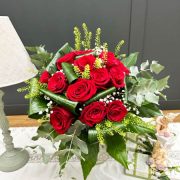 bouquet-12-rosas-cortas